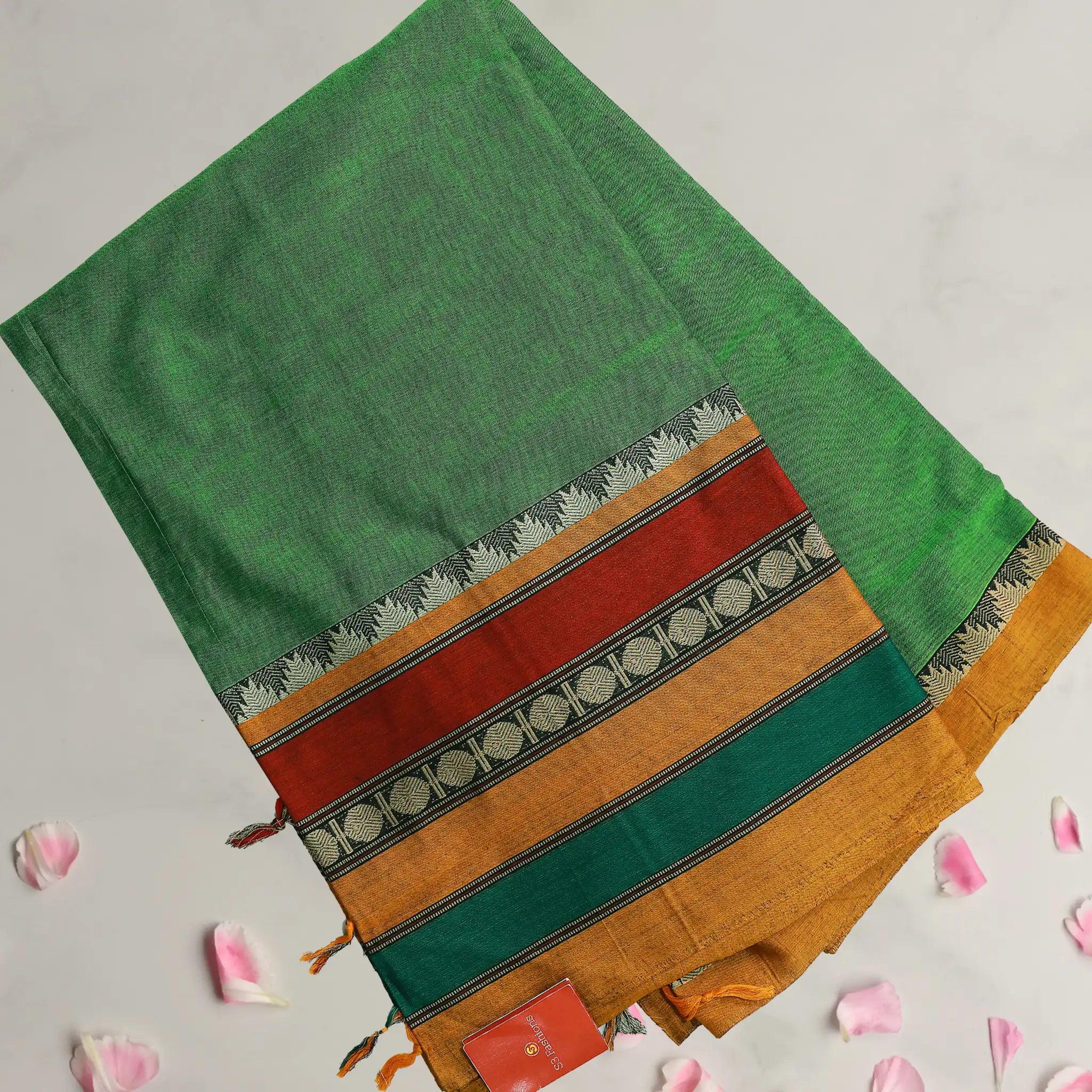 paarijaatham 5.5 m (separate blouse piece) Narayanpet Handloom pure cotton  sarees, With Blouse Piece at Rs 2100 in Nagercoil