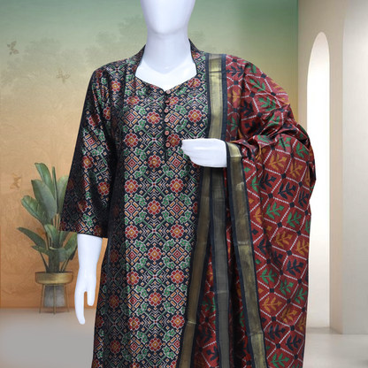 Abstract print kurti and dupatta set