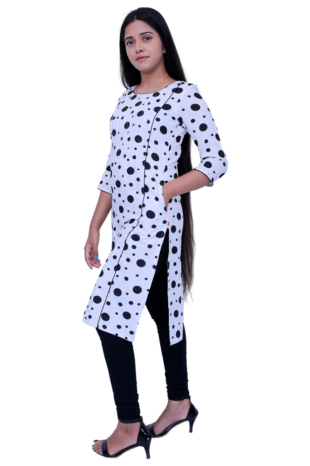 Women Polka dot Print Straight Kurta(white) | S3X125